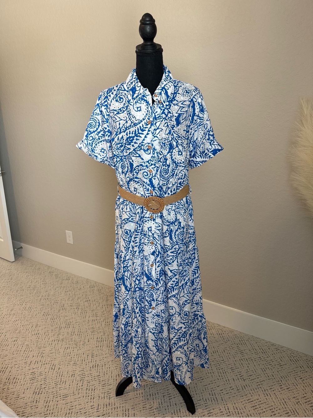 Zara - Belted Blue and White Paisley Button-Front Maxi Dress